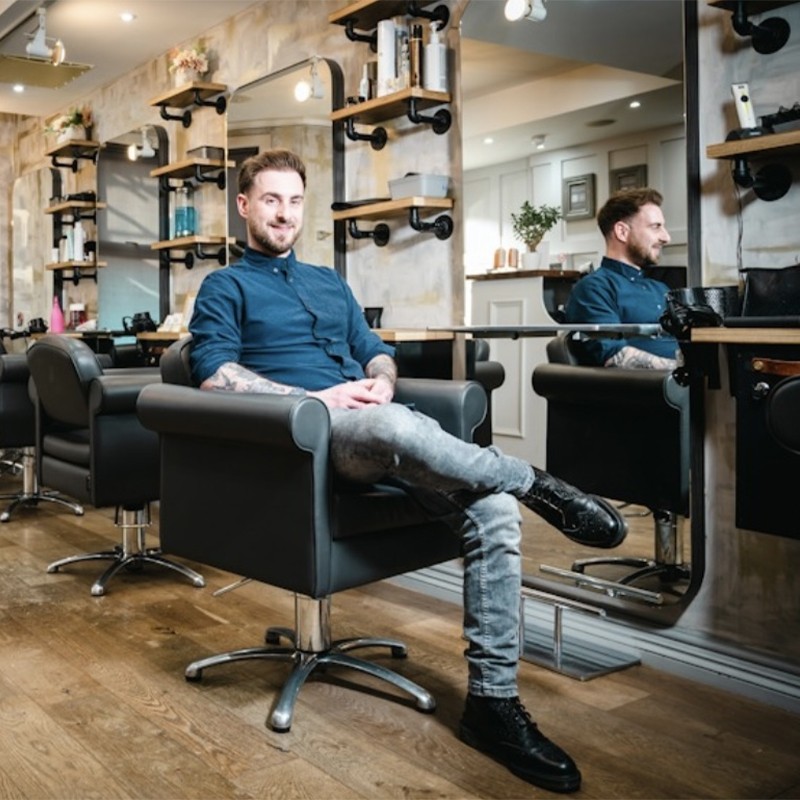 Haarersatz Training in Cambridge, UK | Gruppen- & Einzeltraining