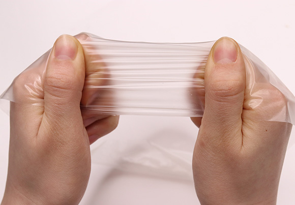 Völlig Transparent und Passt sich Perfekt Ihrer Haut an